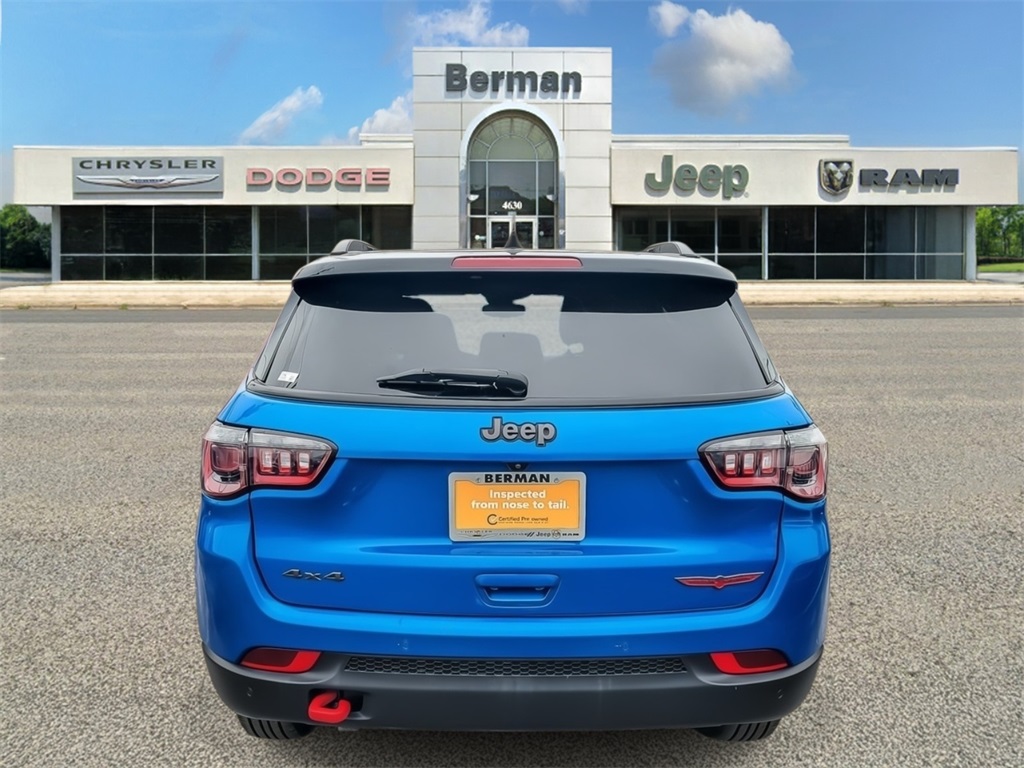 2023 Jeep Compass Trailhawk photo 3