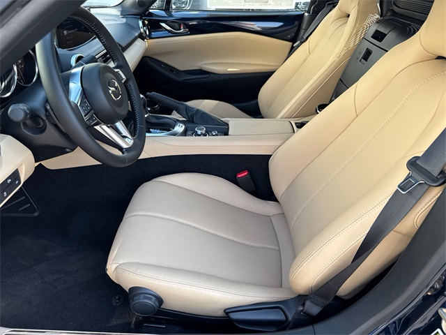 2025 Mazda MX-5 Miata Miata Grand Touring photo 24