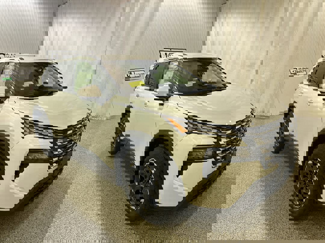 2026 Nissan Rogue SV's photo