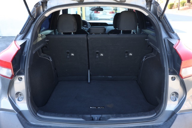 2019 Nissan Kicks S photo 15