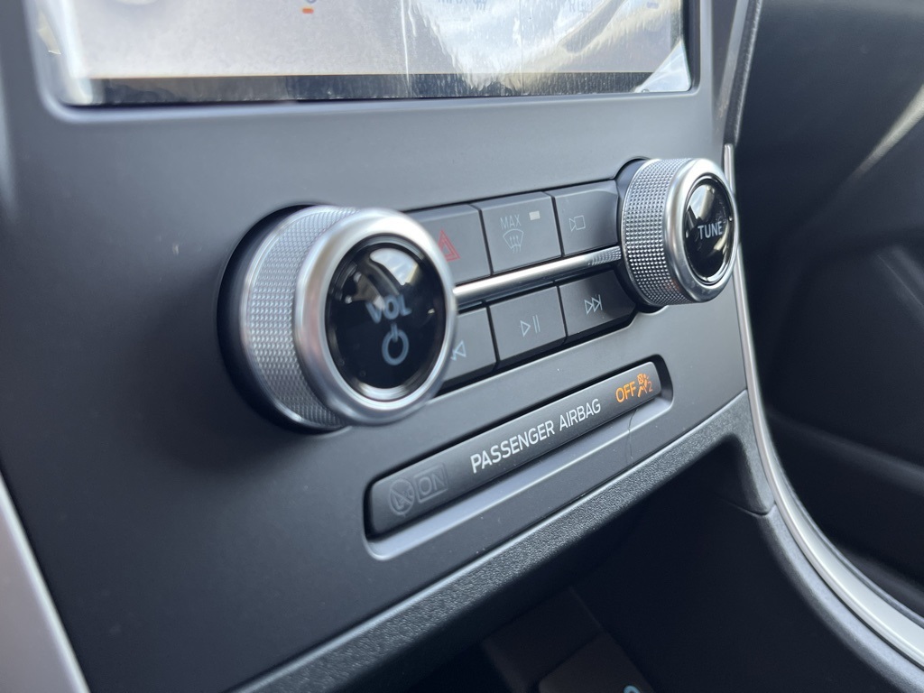 2024 Ford Edge SE photo 4