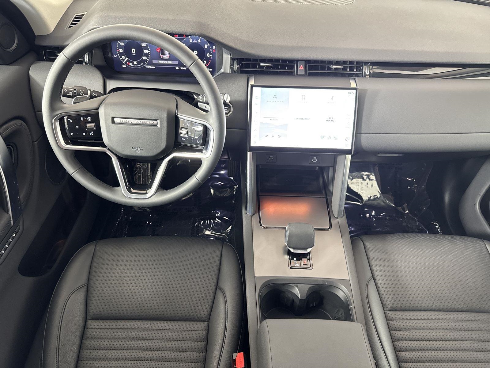 2025 Land Rover Discovery Sport S photo 11