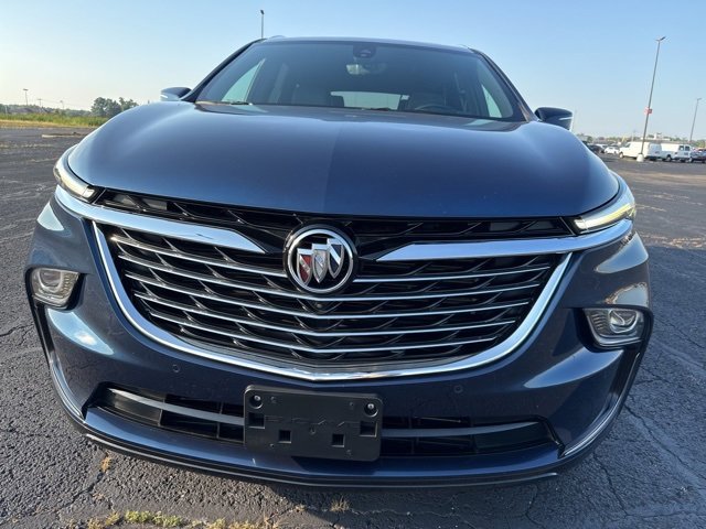 2023 Buick Enclave Premium photo 2