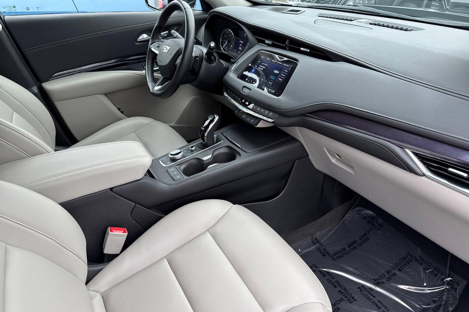 2023 Cadillac XT4 Luxury photo 14