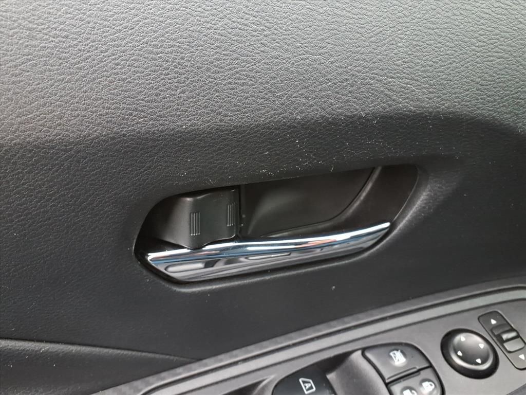 2023 NISSAN VERSA - Image 16