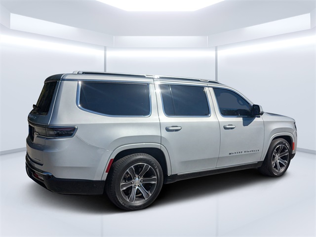 2022 Jeep Grand Wagoneer I photo 2