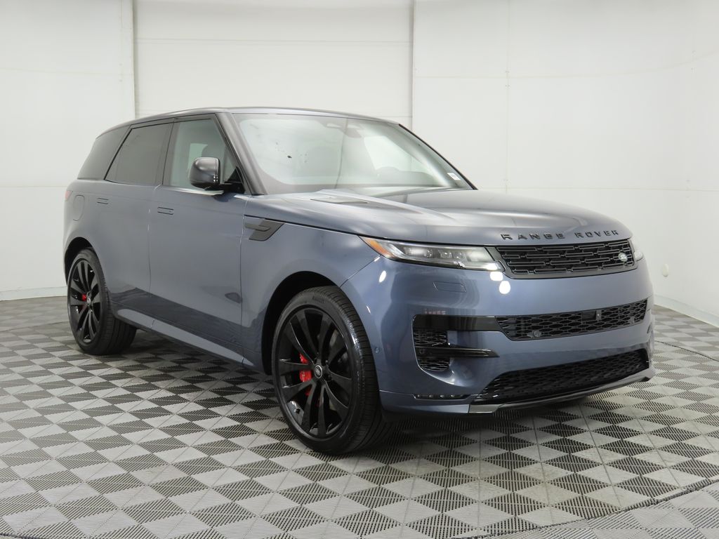 2025 Land Rover Range Rover Sport SE photo 3