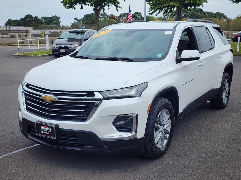2022 Chevrolet Traverse Leather photo 7