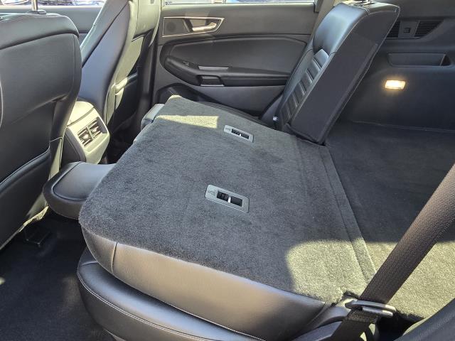 2023 Ford Edge SEL photo 22