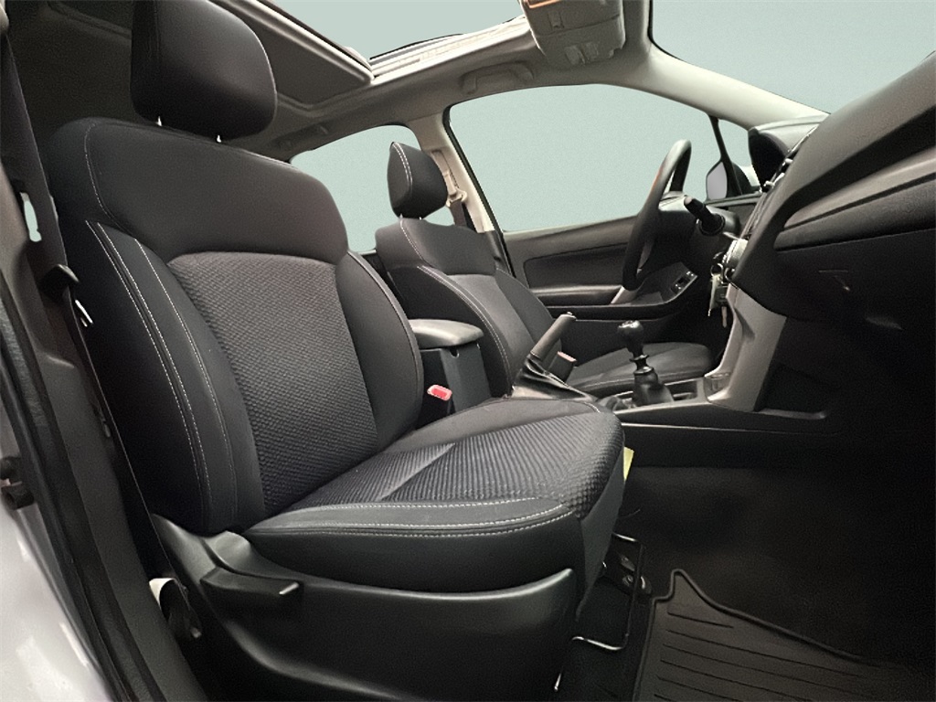 2016 Subaru Forester 2.5i Premium photo 14