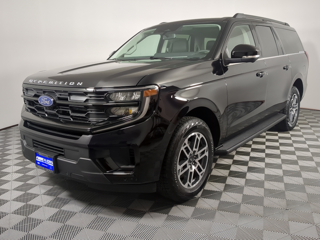 2025 Ford Expedition MAX EL photo 3