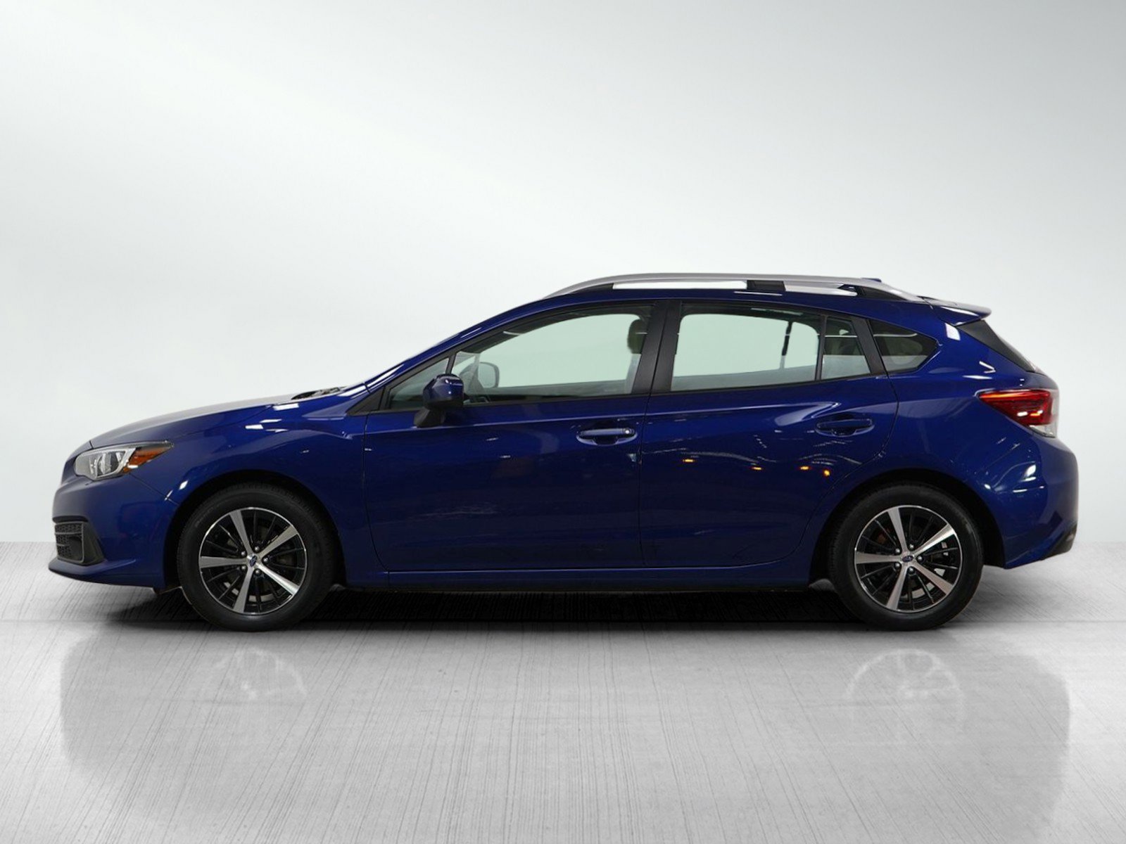 Used 2022 Subaru Impreza Premium with VIN 4S3GTAV66N3721793 for sale in Burnsville, Minnesota