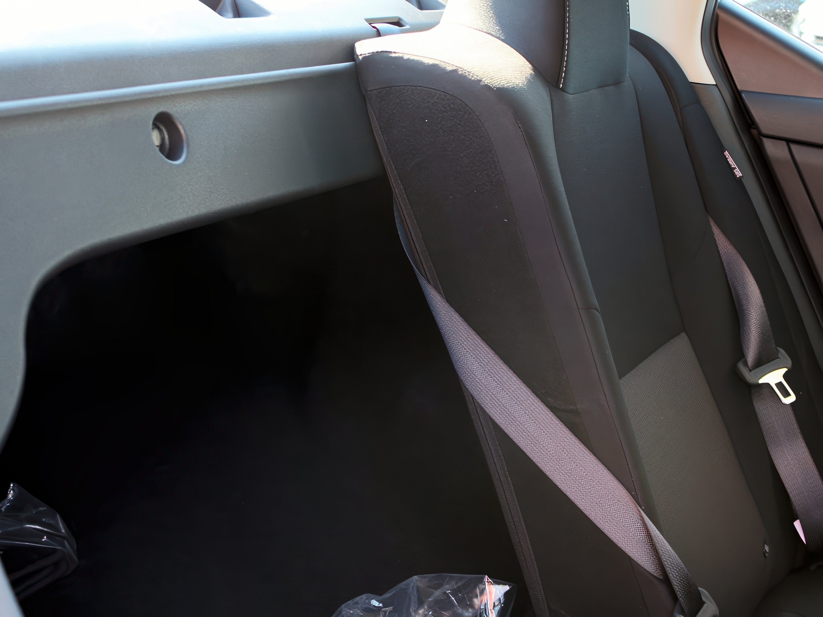 2025 Nissan Sentra SV photo 17