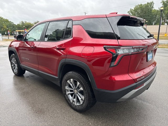 2025 Chevrolet Equinox LT photo 3