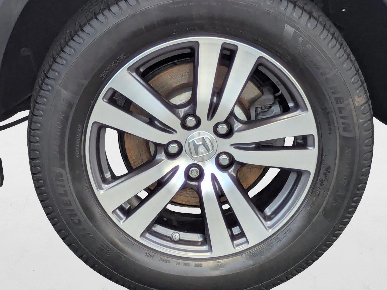 2016 Honda Pilot EX-L photo 21