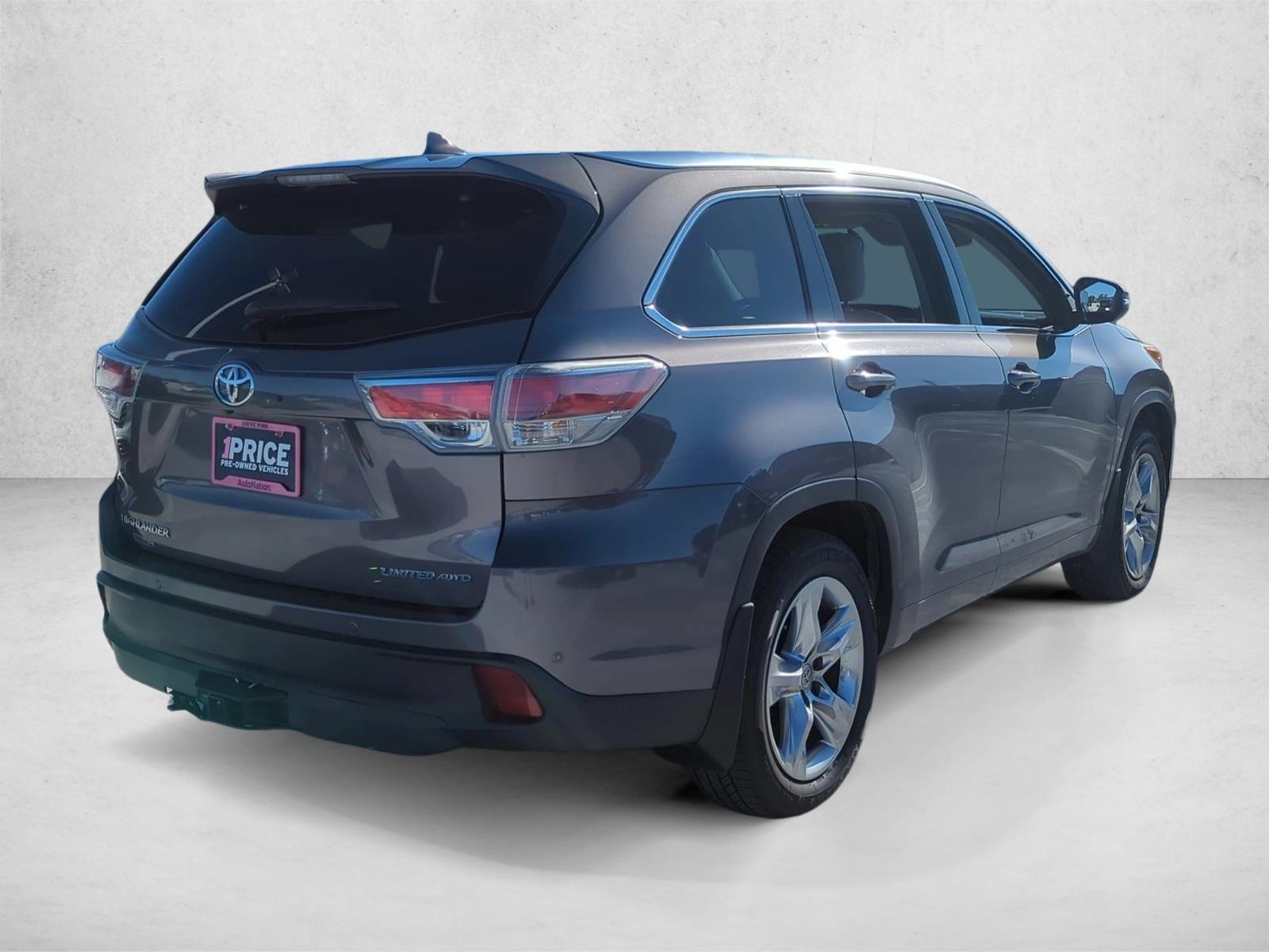 2015 Toyota Highlander Limited photo 4
