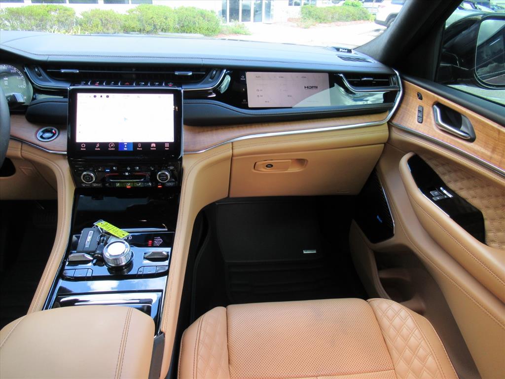 2025 Jeep Grand Cherokee L Summit photo 14