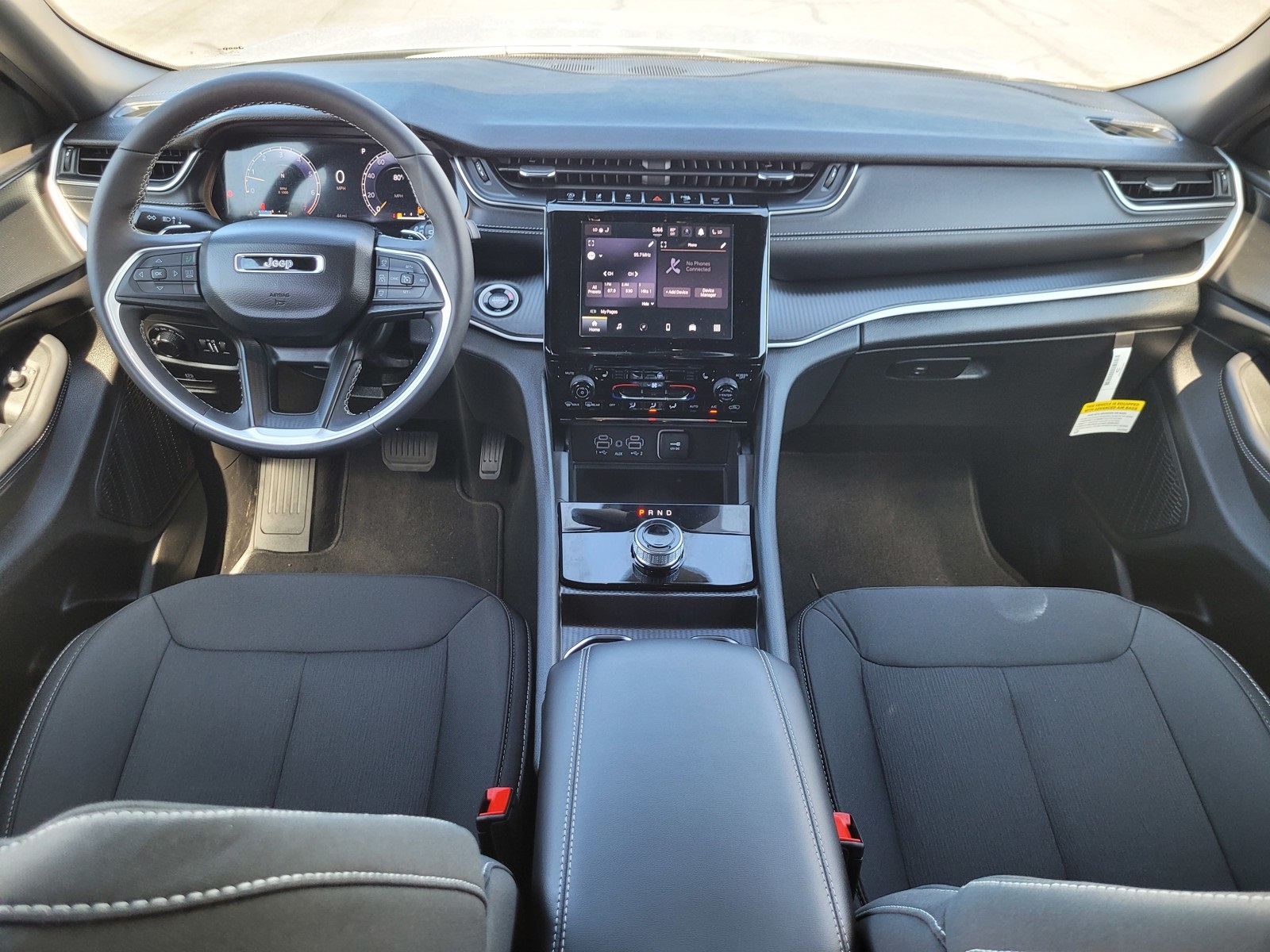 2025 Jeep Grand Cherokee Laredo X photo 10