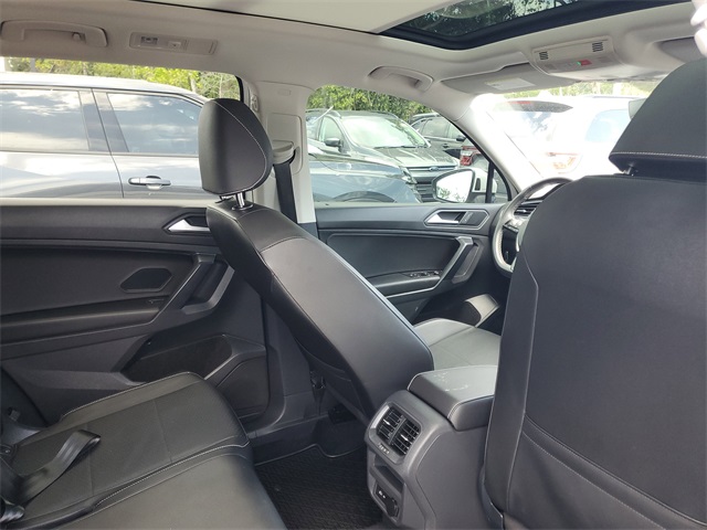 2021 Volkswagen Tiguan SE photo 29