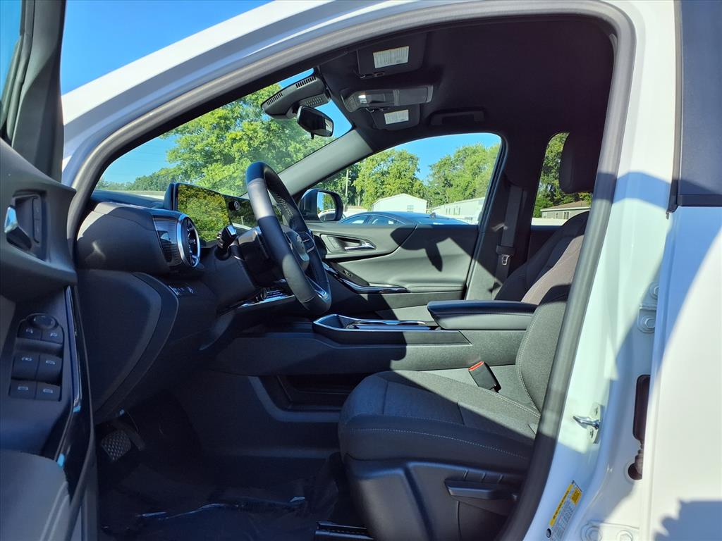 2025 Chevrolet Equinox LT photo 18