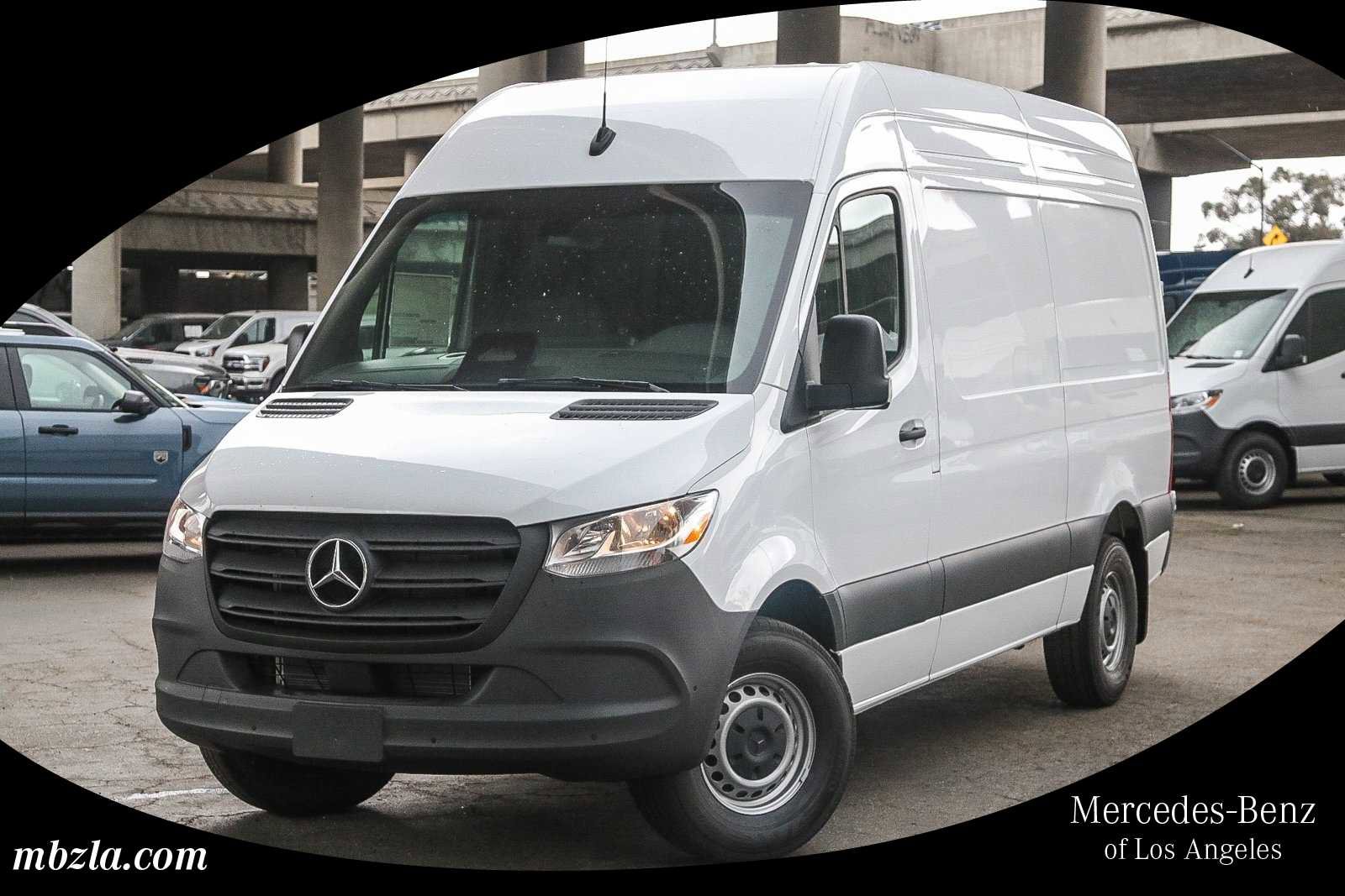 2025 Mercedes-Benz Sprinter Cargo Van Base's photo