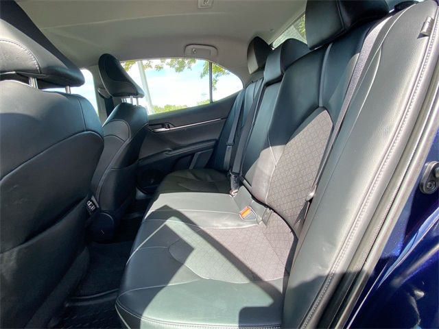 2022 Toyota Camry XSE photo 12