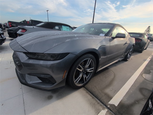 2025 Ford Mustang EcoBoost photo 4