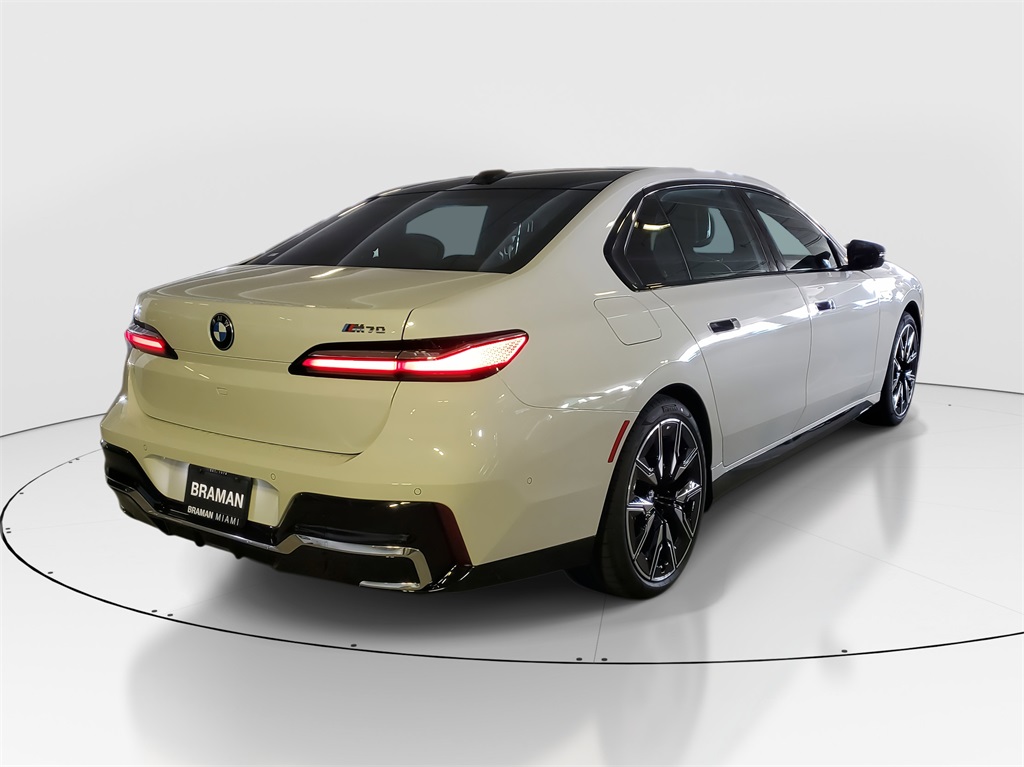 2025 Bmw i7 M70 photo 3