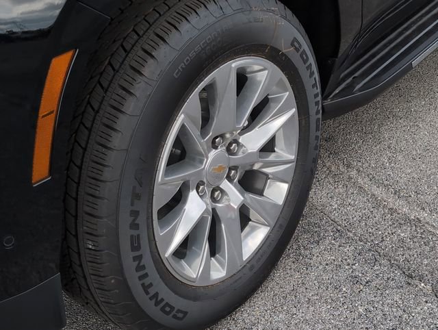 2025 Chevrolet Suburban Premier photo 34