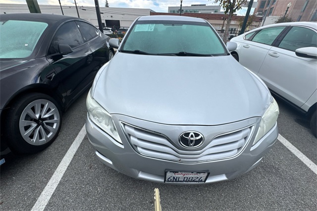2011 Toyota Camry LE photo 4