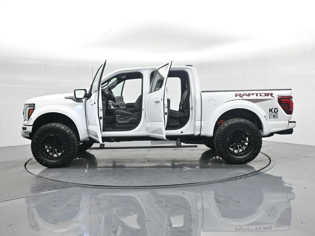 2025 Ford F-150 Raptor photo 34