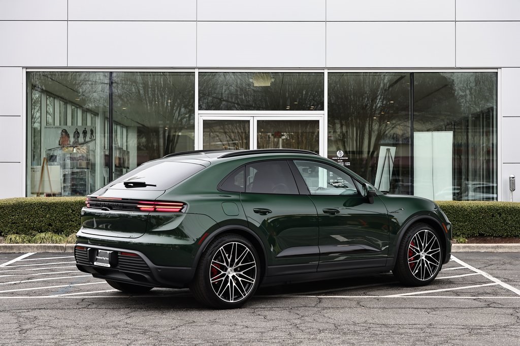 2025 Porsche Macan Electric photo 7