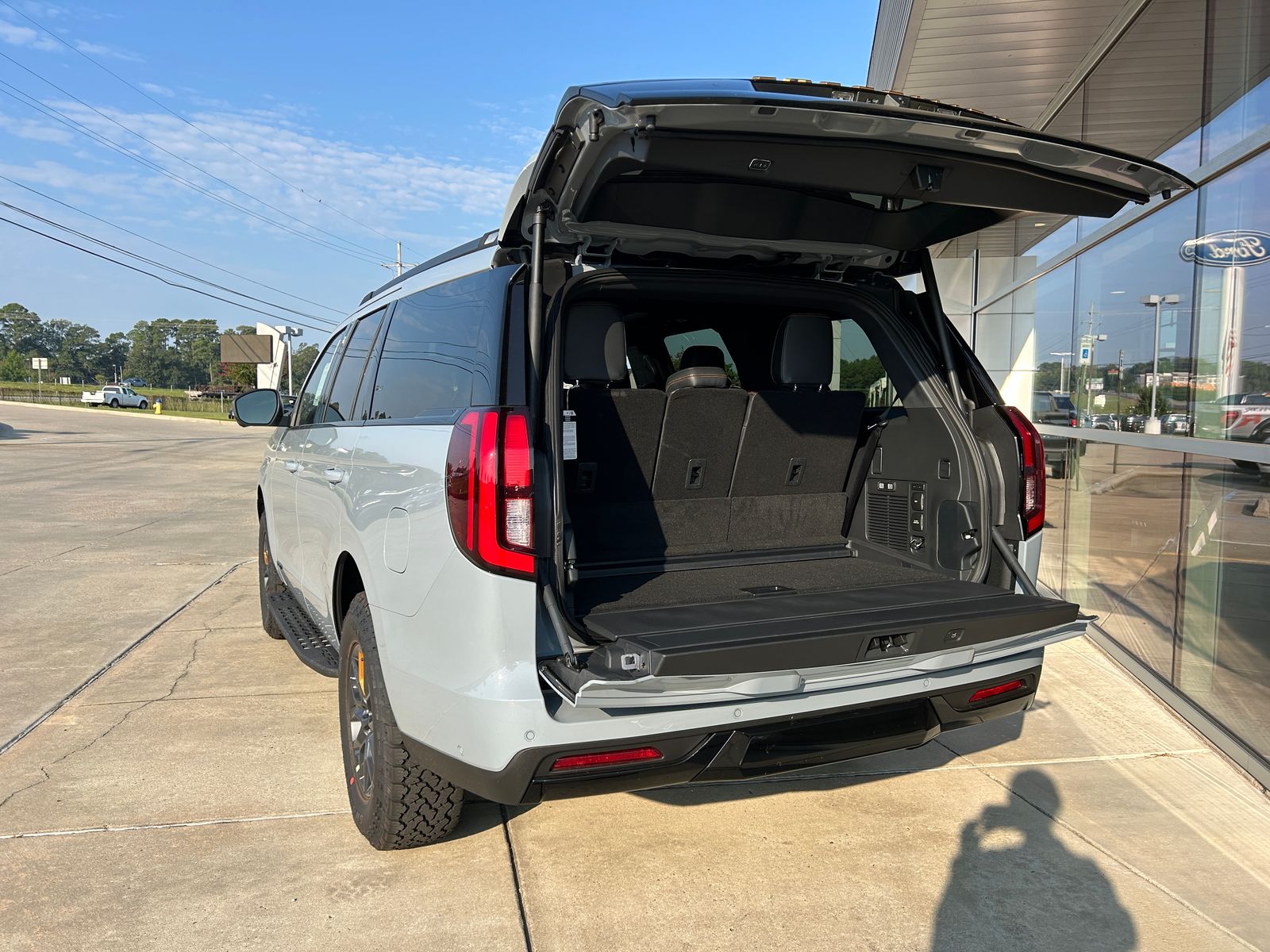 2025 Ford Expedition photo 19