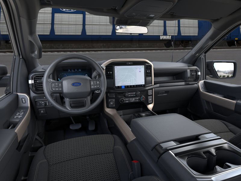 2025 Ford F-150 STX photo 7