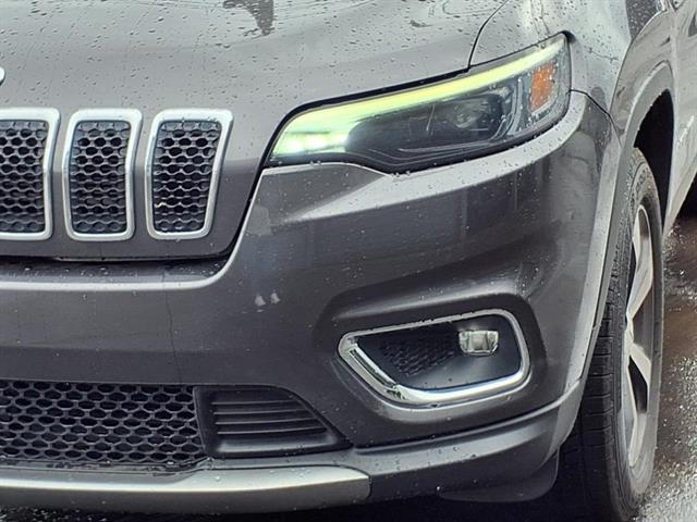 2020 Jeep Cherokee Limited photo 23
