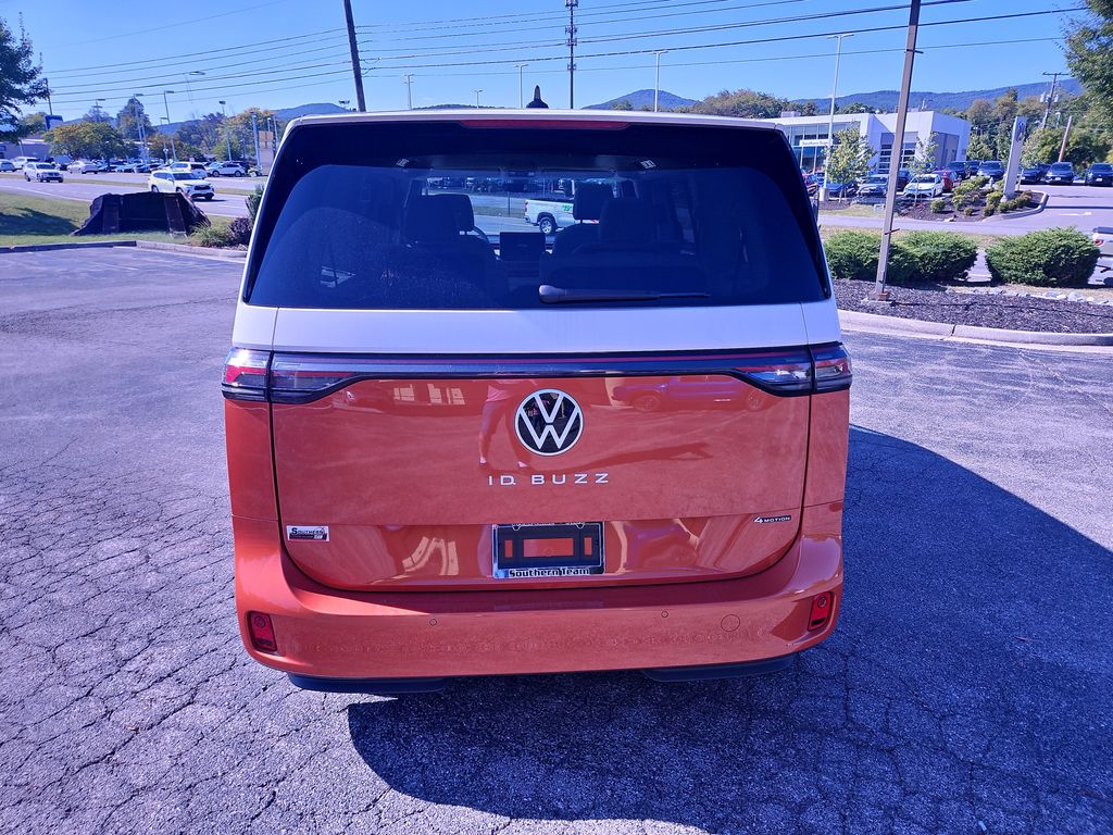 2025 Volkswagen ID. Buzz Pro Plus photo 4