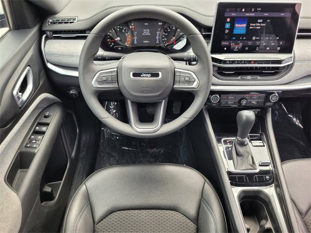 2024 Jeep Compass Latitude photo 16