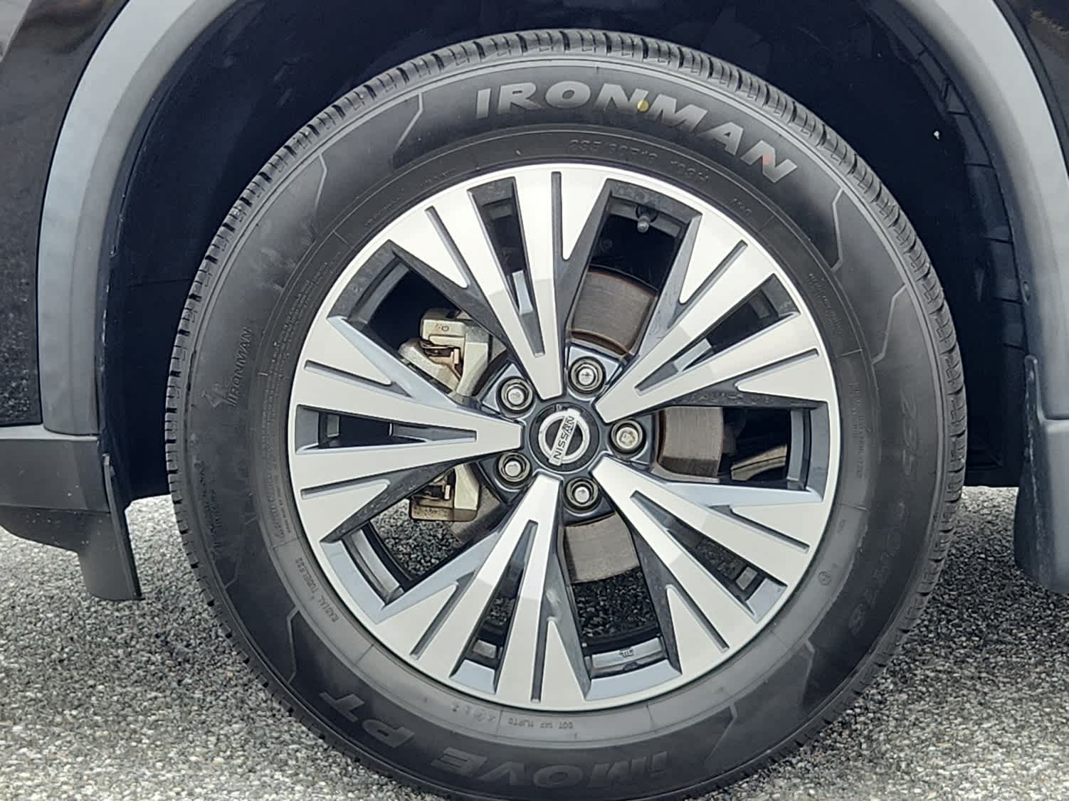 2021 Nissan Rogue SV photo 6