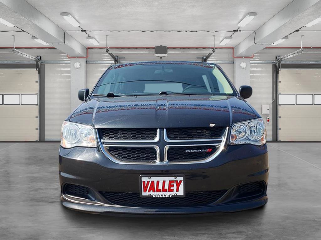 2018 Dodge Grand Caravan SE photo 2