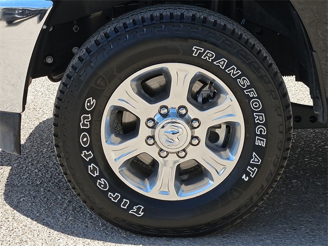 2025 Ram 2500 Big Horn photo 9