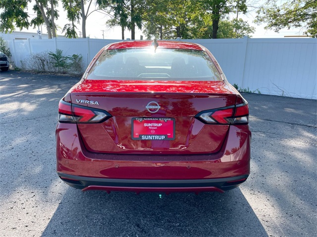 2025 Nissan Versa 1.6 SV photo 10