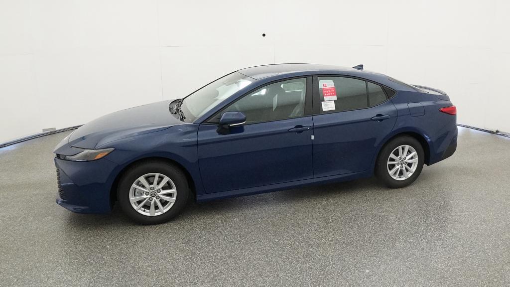 2026 Toyota Camry LE photo 7