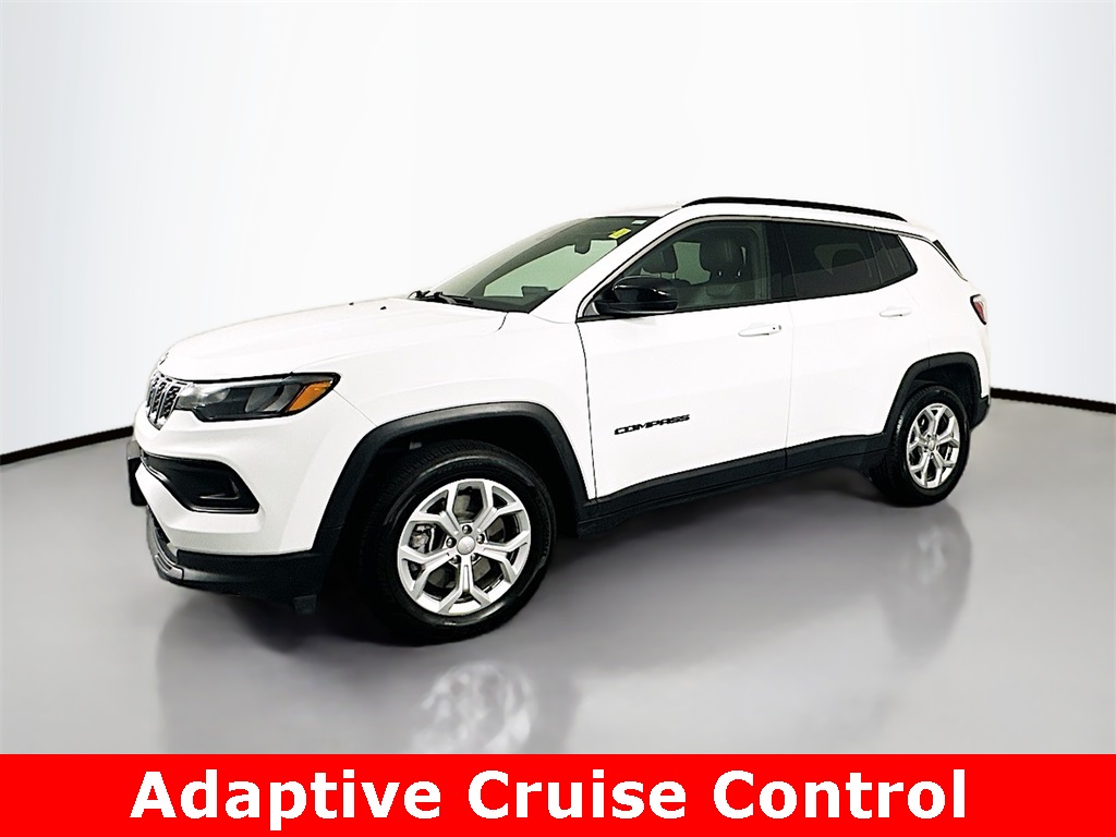 2024 Jeep Compass Latitude photo 5