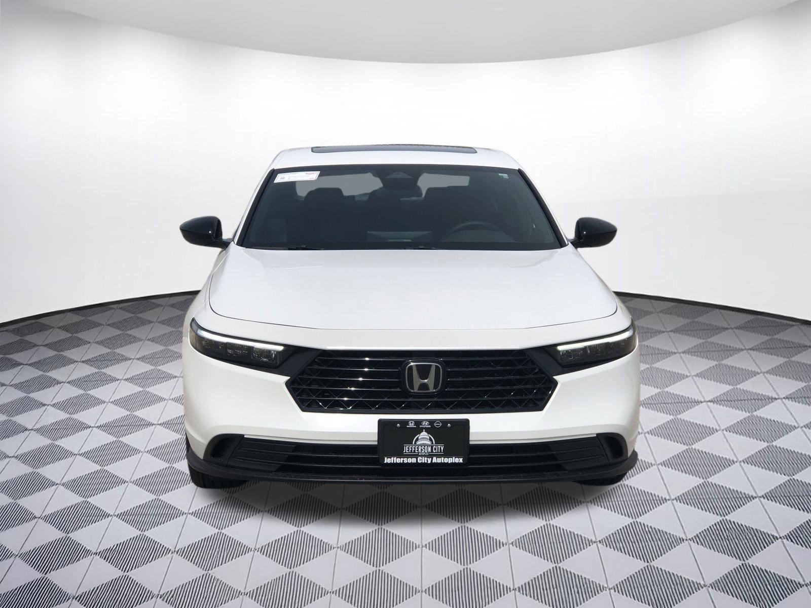 2025 Honda Accord Hybrid Sport photo 2