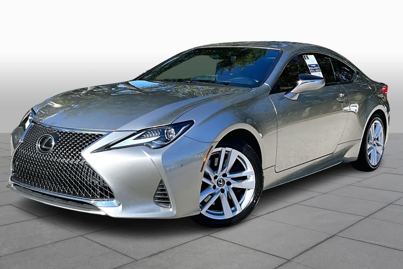 2023 Lexus RC 300's photo