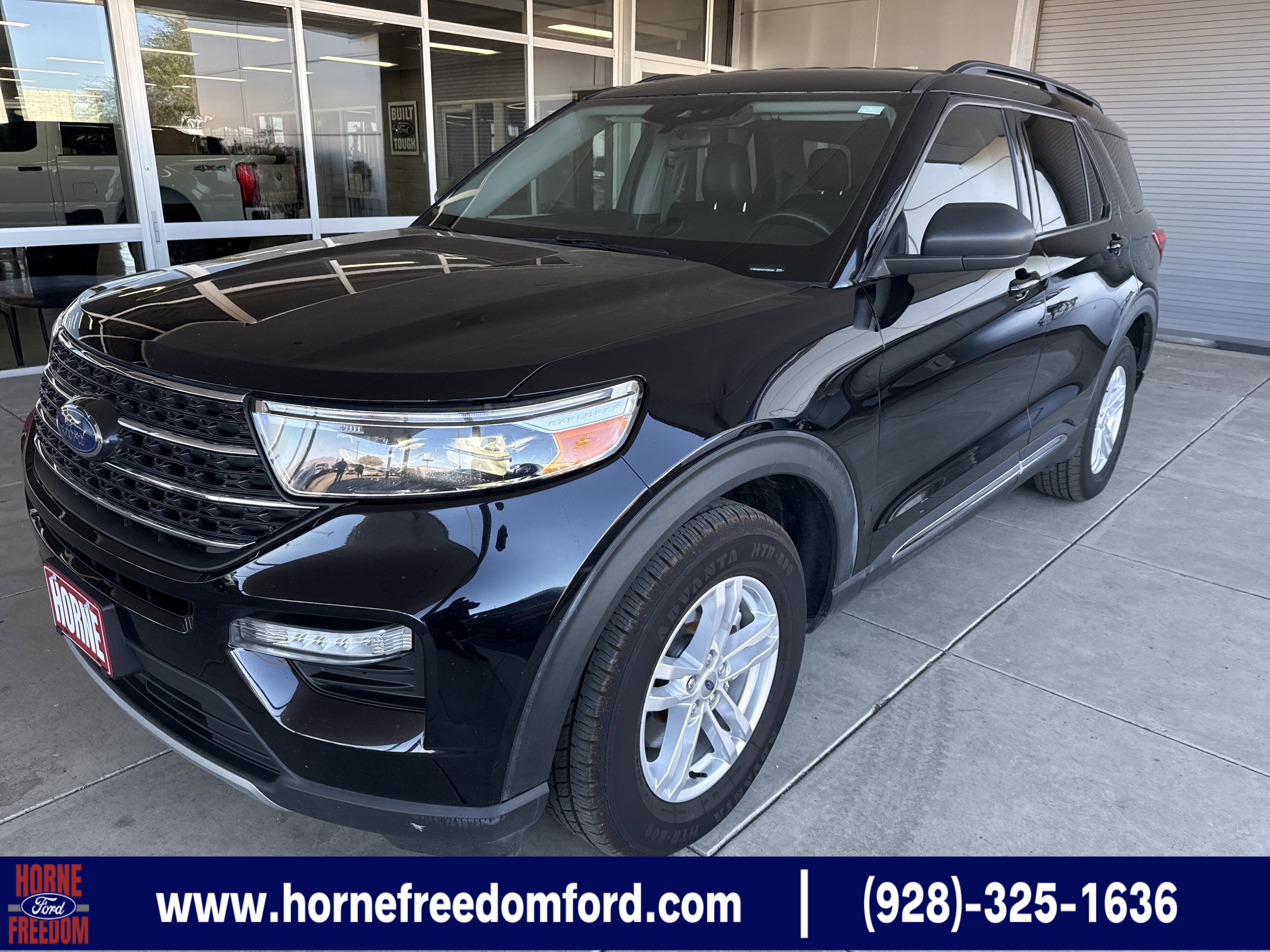 2023 Ford Explorer XLT's photo