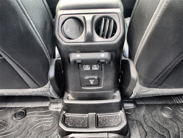2019 Jeep Wrangler Unlimited Sahara photo 20