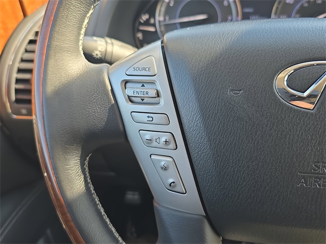 2019 Infiniti QX80 Luxe photo 16