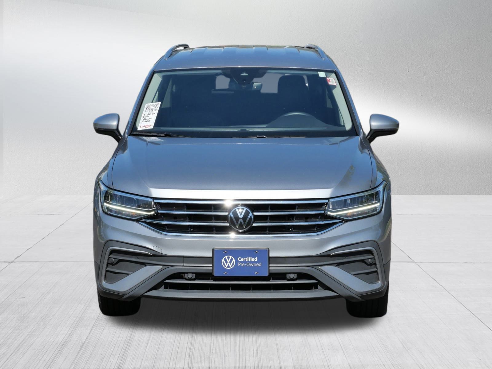 2024 Volkswagen Tiguan SE Wolfsburg Edition photo 2