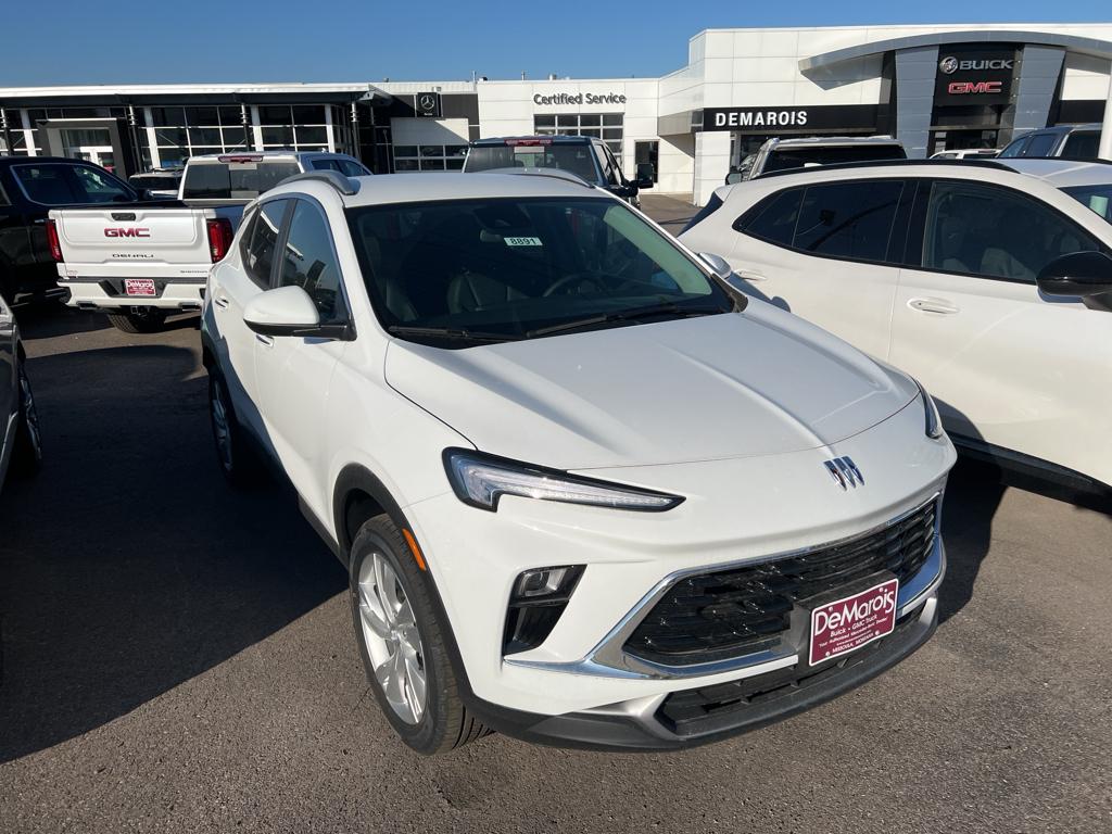 2024 Buick Encore GX Preferred photo 2